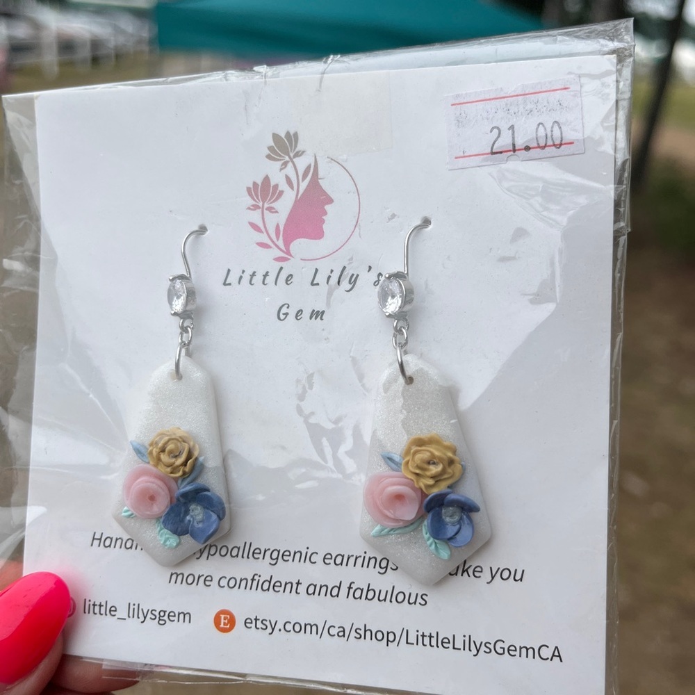 Floral Earrings - Multicolor